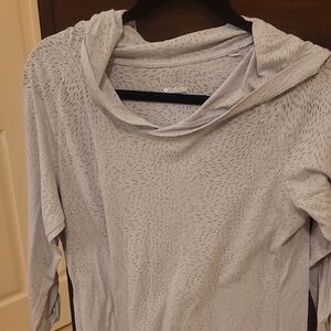 NWOT Womens Columbia Lightweight Grey Patterned Hoodie Size Large